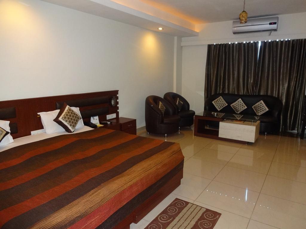 Hotel Avn Grand Ранчи Номер фото