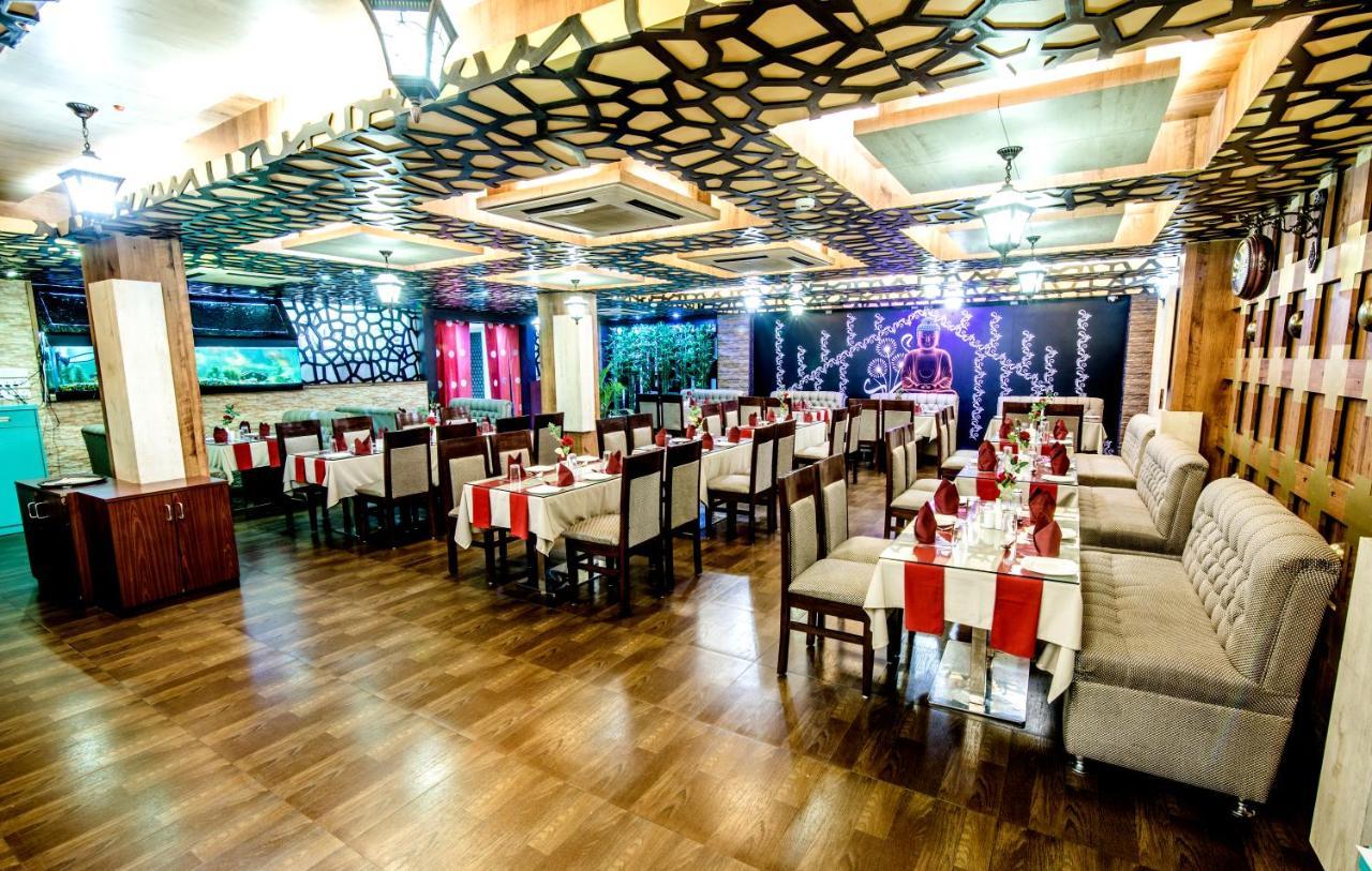 Hotel Avn Grand Ранчи Экстерьер фото