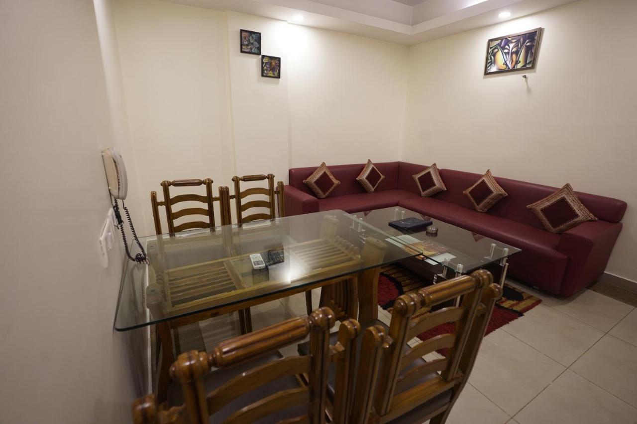 Hotel Avn Grand Ранчи Экстерьер фото